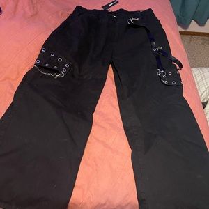 Fashion Nova Cargo pants
